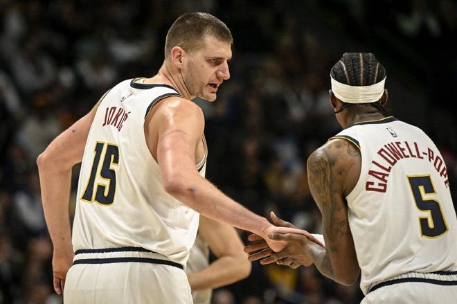 轮系列赛中 轮系列赛中