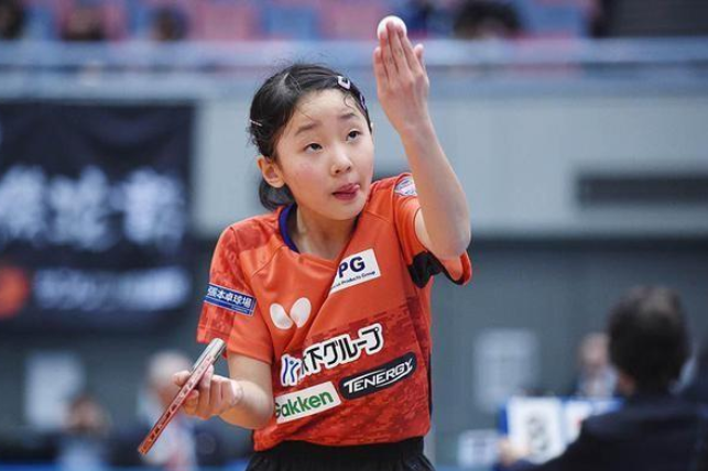 赛场外的热 赛场外的热