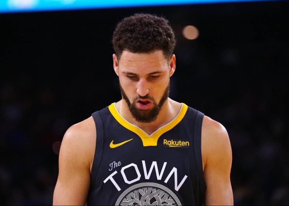 相比之下 相比之下